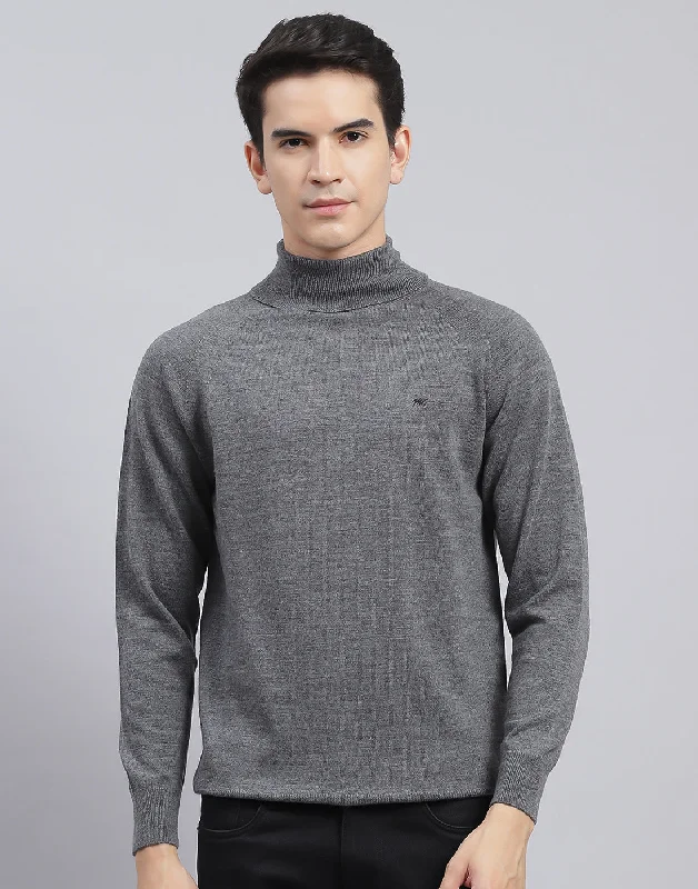 Men's Sweaters with High-Low HemlinesMen Grey Solid High Neck Full Sleeve Pullover