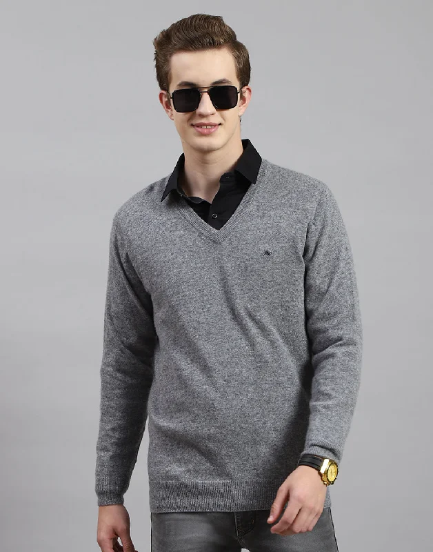 Men's Sweaters with Tapered ShapesMen Grey Solid V Neck Full Sleeve Pullover